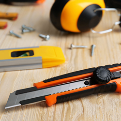 Image of Screws and Utility Knives