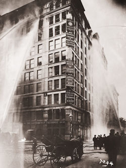 Image of 1911 Shirtwaist Building on fire