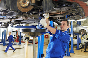 Image of auto mechanic